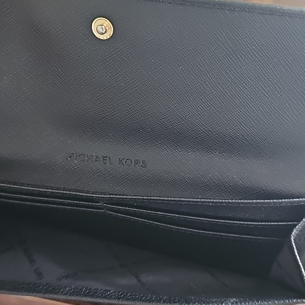 Michael Kors Black Leather Slim Continental Wallet with Gold Logo - Picture 3 of 3